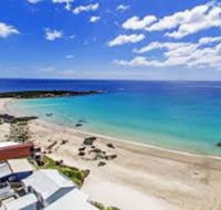 Zoo Villas Villa Giraffe - Central Wynyard - Accommodation Sunshine Coast