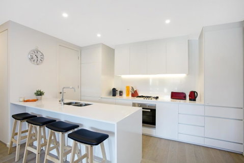 Heart Of St Kilda  Infinity Pool+Parking+WIFI - Accommodation Sunshine Coast 3
