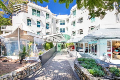 43 Holiday In The Heart Of Hastings Street - Accommodation Sunshine Coast 0
