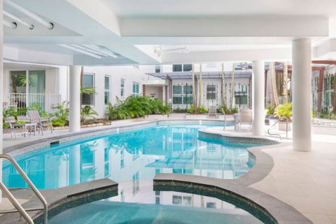 43 Holiday In The Heart Of Hastings Street - Accommodation Sunshine Coast 2