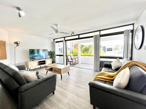 8NA Lovely 2 Bedroom On Noosa Parade - Accommodation Sunshine Coast 4