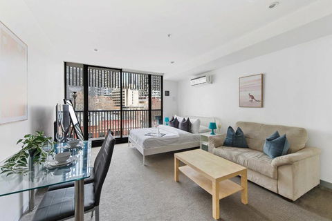 A Chic Studio Only A 4-min Walk To Victoria Market - Accommodation Sunshine Coast 0