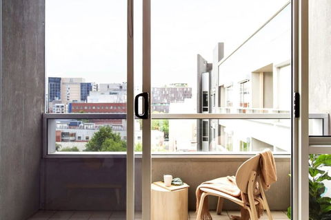 A Stylish 2BR Apt Next To Vic Market FREE Parking - Accommodation Sunshine Coast 3