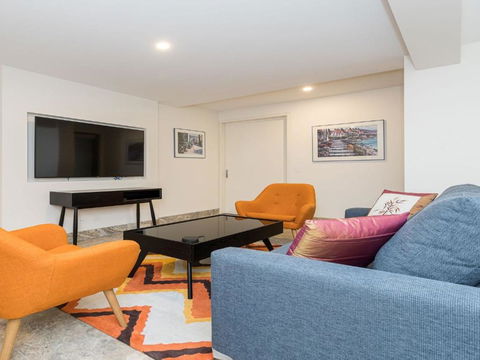 Across The Road From The Beach Inlet Side - Accommodation Sunshine Coast 2