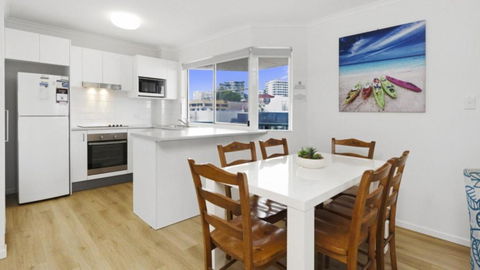 Anchors Aweigh Unit 6 - Accommodation Sunshine Coast 1