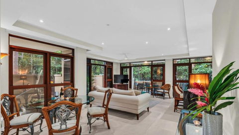 BAHAMA At Temple Tranquility - Accommodation Sunshine Coast 4