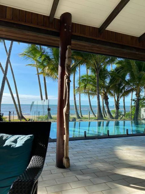 BALA Beach House On ABSOLUTE Beachfront - Accommodation Sunshine Coast 0