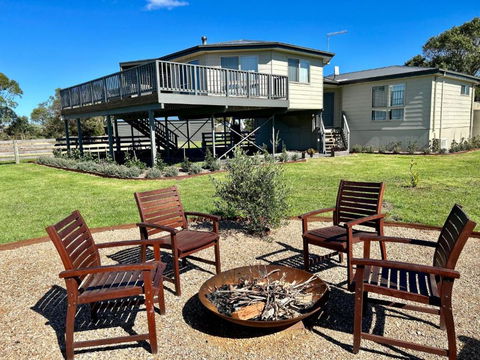 Bass River Farm - Accommodation Sunshine Coast 0