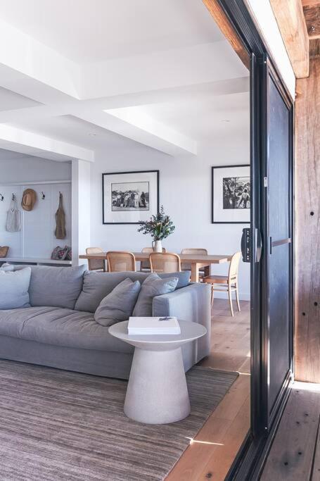 BAY PROPERTIES . Bridgewood - Accommodation Sunshine Coast 1