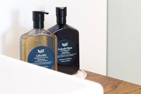 BAY PROPERTIES . Bridgewood - Accommodation Sunshine Coast 2