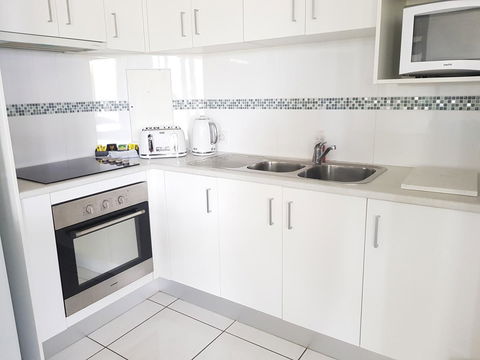 Excellsior Apartments - Accommodation Sunshine Coast 41