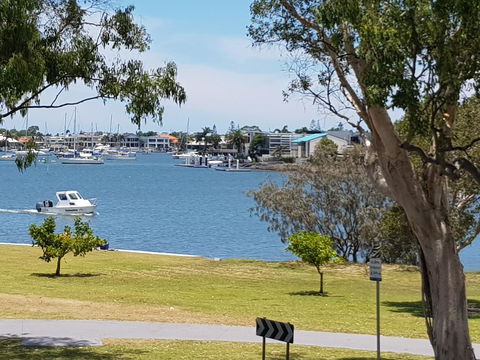 Excellsior Apartments - Accommodation Sunshine Coast 3