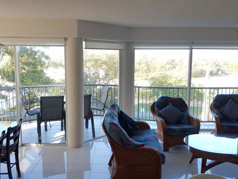 Excellsior Apartments - Accommodation Sunshine Coast 22