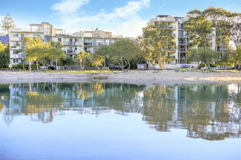 Excellsior Apartments - Accommodation Sunshine Coast 0