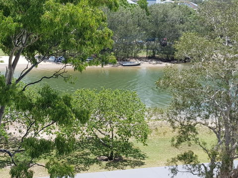 Excellsior Apartments - Accommodation Sunshine Coast 24