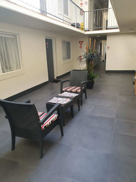 Southport Motel & Apartments - Accommodation Sunshine Coast 7