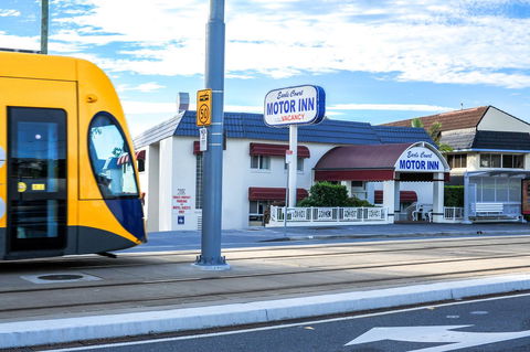 Southport Motel & Apartments - Accommodation Sunshine Coast 1