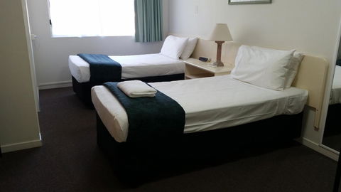 Southport Motel & Apartments - Accommodation Sunshine Coast 17