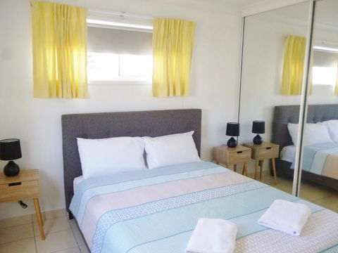 Le Lavandou Holiday Apartments - Accommodation Sunshine Coast 2