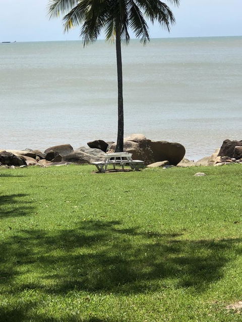 Cairns Beach House Our Oasis - Accommodation Sunshine Coast 5
