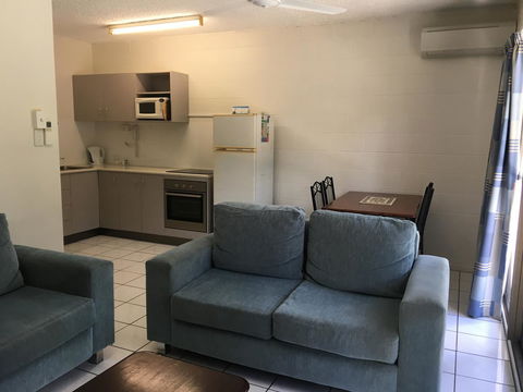 Whitsunday Waterfront Apartments - Accommodation Sunshine Coast 19