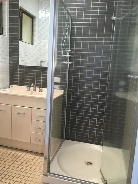 Whitsunday Waterfront Apartments - Accommodation Sunshine Coast 28