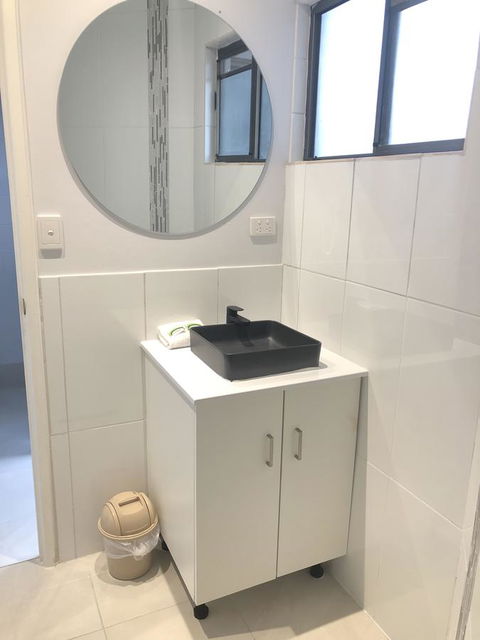 Whitsunday Waterfront Apartments - Accommodation Sunshine Coast 4