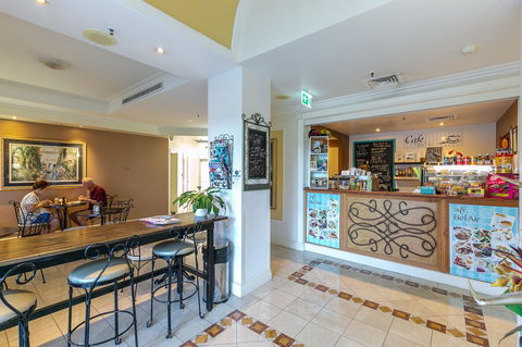 Bel Air On Broadbeach - Official - Accommodation Sunshine Coast 7