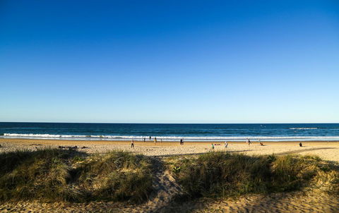 Pacific Regis Beachfront Holiday Apartments - Accommodation Sunshine Coast 13