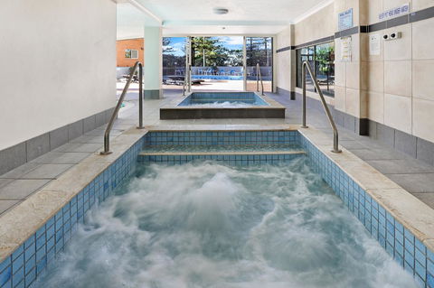 Pacific Regis Beachfront Holiday Apartments - Accommodation Sunshine Coast 5