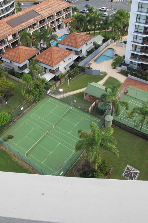 Pacific Regis Beachfront Holiday Apartments - Accommodation Sunshine Coast 6