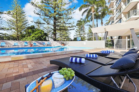 Pacific Regis Beachfront Holiday Apartments - Accommodation Sunshine Coast 1