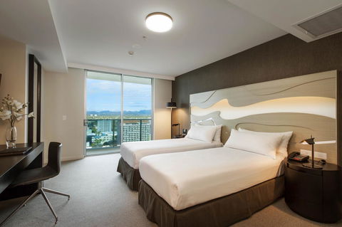 Hilton Surfers Paradise Hotel & Residences - Accommodation Sunshine Coast 12