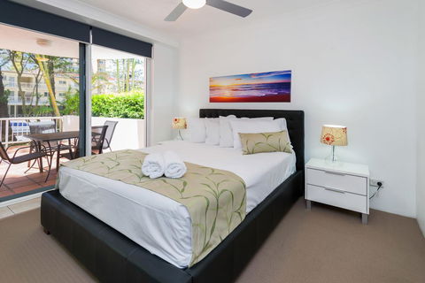 The Ritz Resort Heated Pool - Accommodation Sunshine Coast 8