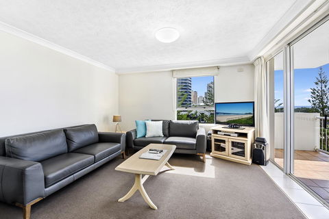 The Ritz Resort Heated Pool - Accommodation Sunshine Coast 13