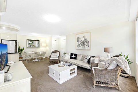 The Ritz Resort Heated Pool - Accommodation Sunshine Coast 21