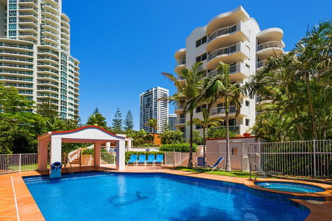 The Ritz Resort Heated Pool - Accommodation Sunshine Coast 1
