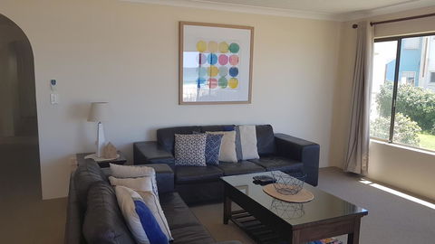 Mykonos Apartments - Accommodation Sunshine Coast 8