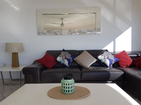 Mykonos Apartments - Accommodation Sunshine Coast 28