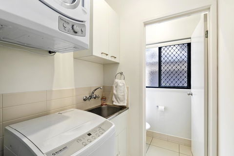 Lotus Retreat - Accommodation Sunshine Coast 2