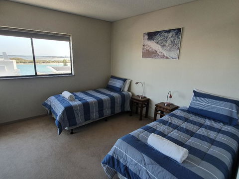 The Waterford Prestige Apartments - Accommodation Sunshine Coast 2