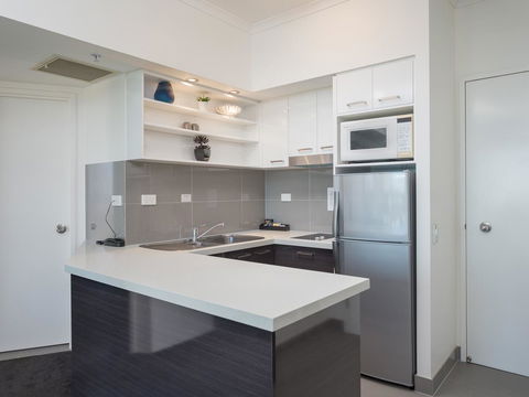 Maldives Resort Main Beach, Gold Coast - Accommodation Sunshine Coast 17
