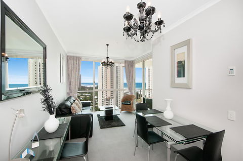 Maldives Resort Main Beach, Gold Coast - Accommodation Sunshine Coast 31