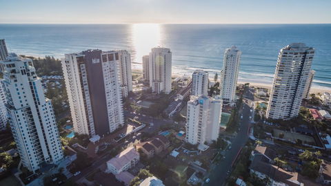 Maldives Resort Main Beach, Gold Coast - Accommodation Sunshine Coast 38