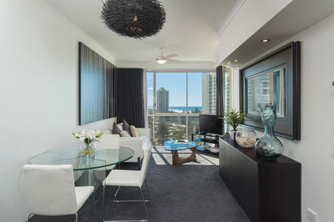Maldives Resort Main Beach, Gold Coast - Accommodation Sunshine Coast 16