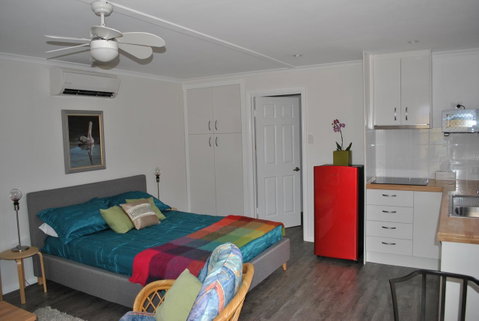 Driftwood Lodge - Accommodation Sunshine Coast 1