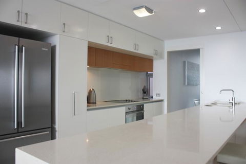 Private Seaview Apartment At Peninsula - Airlie Beach - Accommodation Sunshine Coast 2