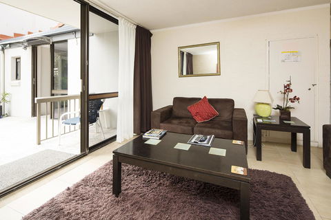 Burleigh Palms Holiday Apartments - Accommodation Sunshine Coast 33