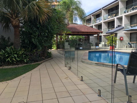 Burleigh Palms Holiday Apartments - Accommodation Sunshine Coast 3