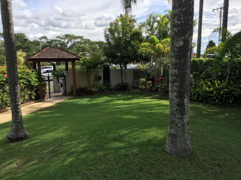 Burleigh Palms Holiday Apartments - Accommodation Sunshine Coast 21